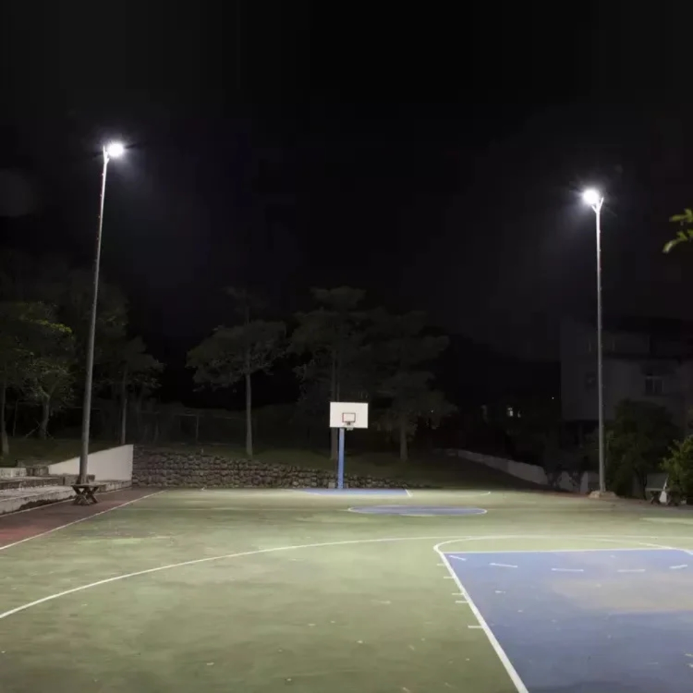 High Brightness 1000W Solar Flood Light - Image 3